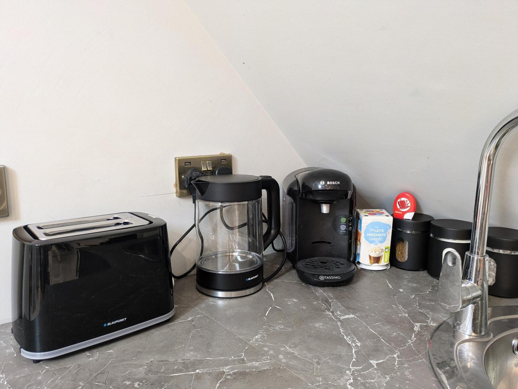 Village Life, Beautiful Appartement Wombourn